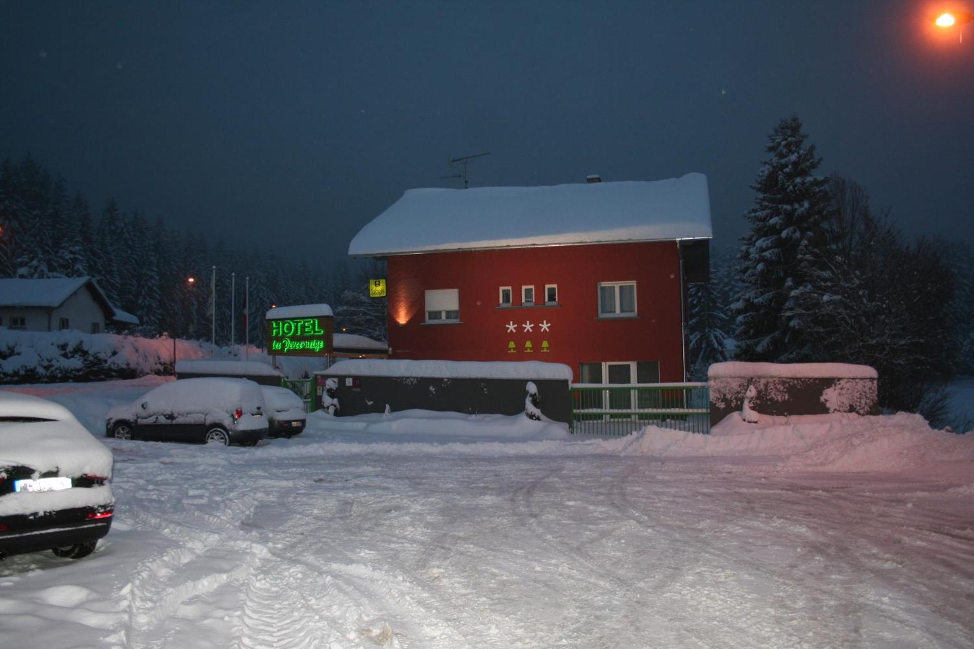 Hotel Logis Hotel & Restaurant Les Perce-Neige