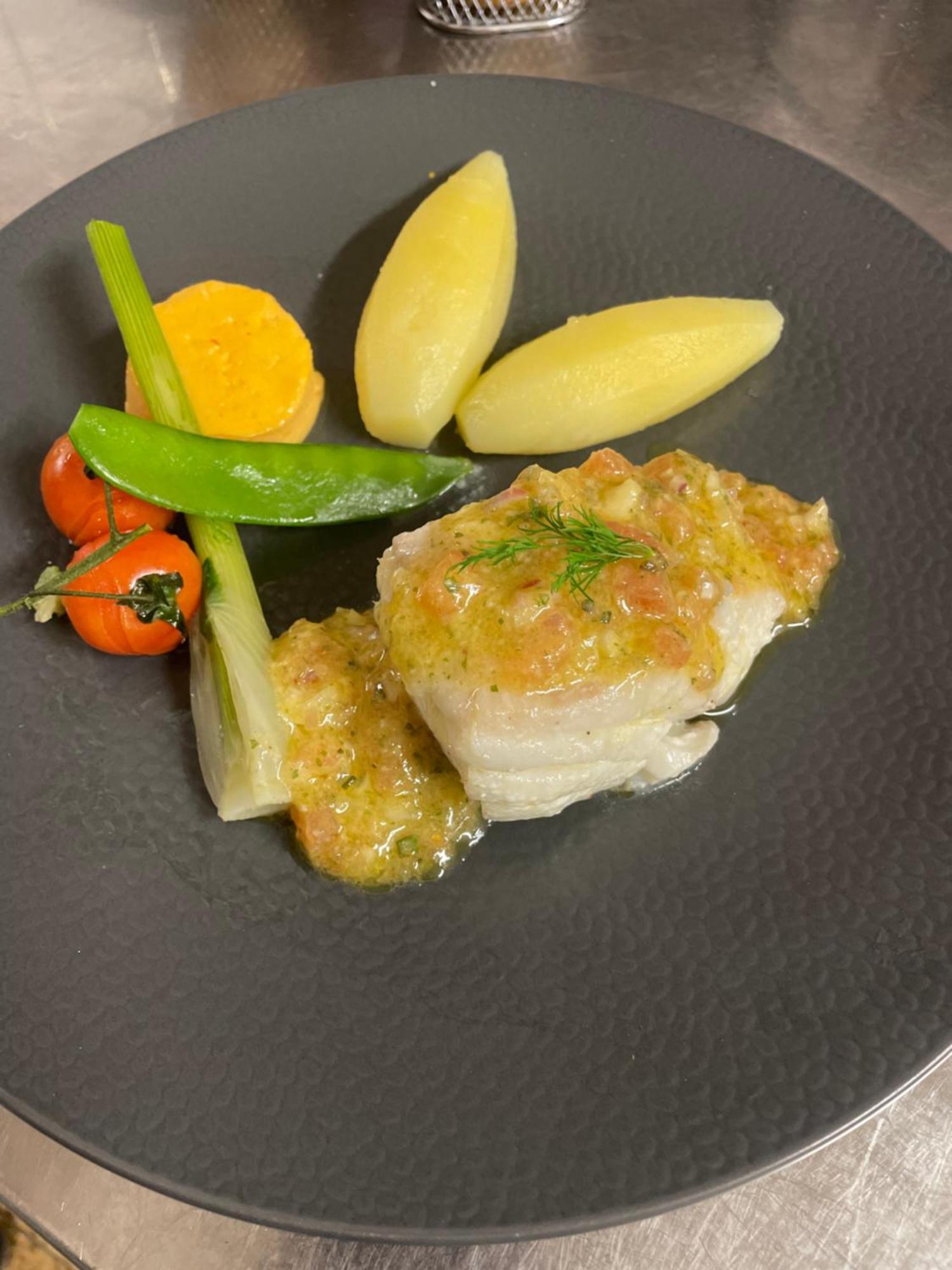 Logis Hotel & Restaurant Les Perce-Neige Hotel Bonnetage