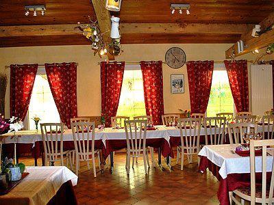 Logis Hotel & Restaurant Les Perce-Neige Hotel
