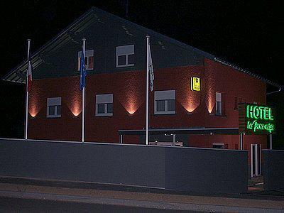 Logis Hotel & Restaurant Les Perce-Neige Hotel 3*